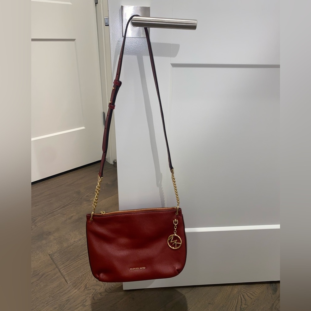 Michael Kors purse with adjustable strap